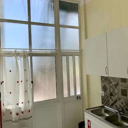 Lovely 2-Bed Apartment In Lisbon Center Lisboa
